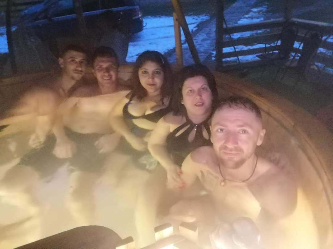 Willa Casa Alesi Dragoslavele Zewnętrze zdjęcie