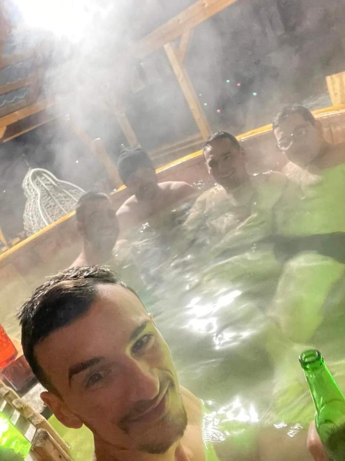Willa Casa Alesi Dragoslavele Zewnętrze zdjęcie